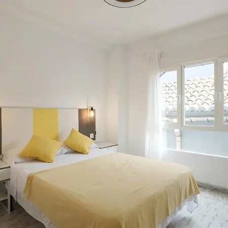 C91 - Two Bedroom Next To Alcazaba *